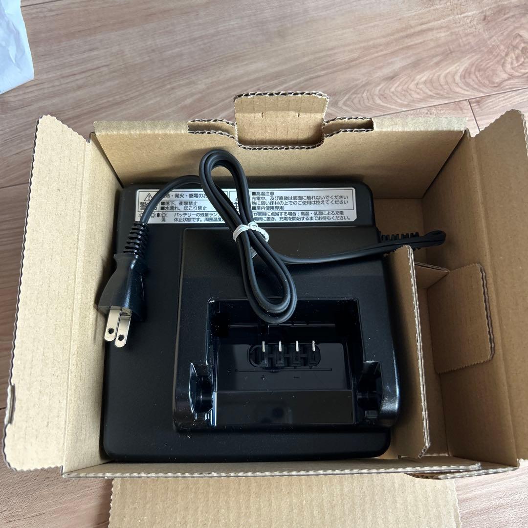【新品未使用】Panasonic NKJ075Z 電動自転車用充電器