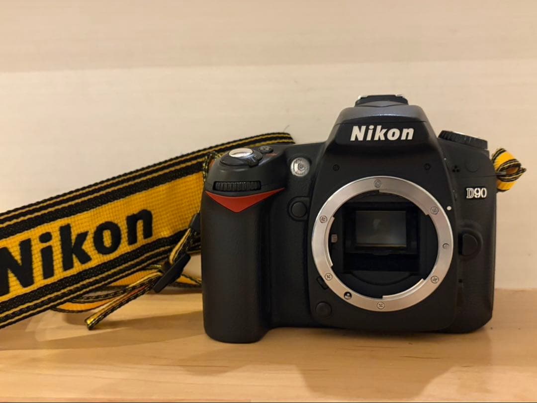 Nikon D90 デジタル一眼レフカメラ