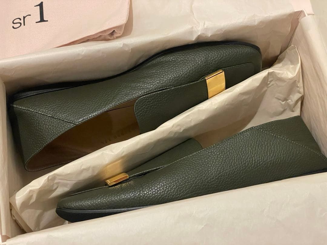Sergio Rossi sr1オリーブグリーン レザー ローファー