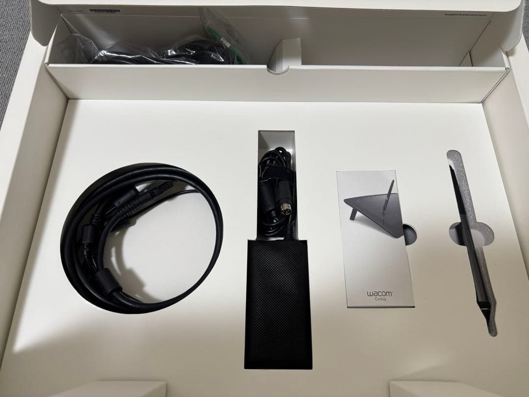 Wacom　Cintiq16　液晶ペンタブレット　箱あり