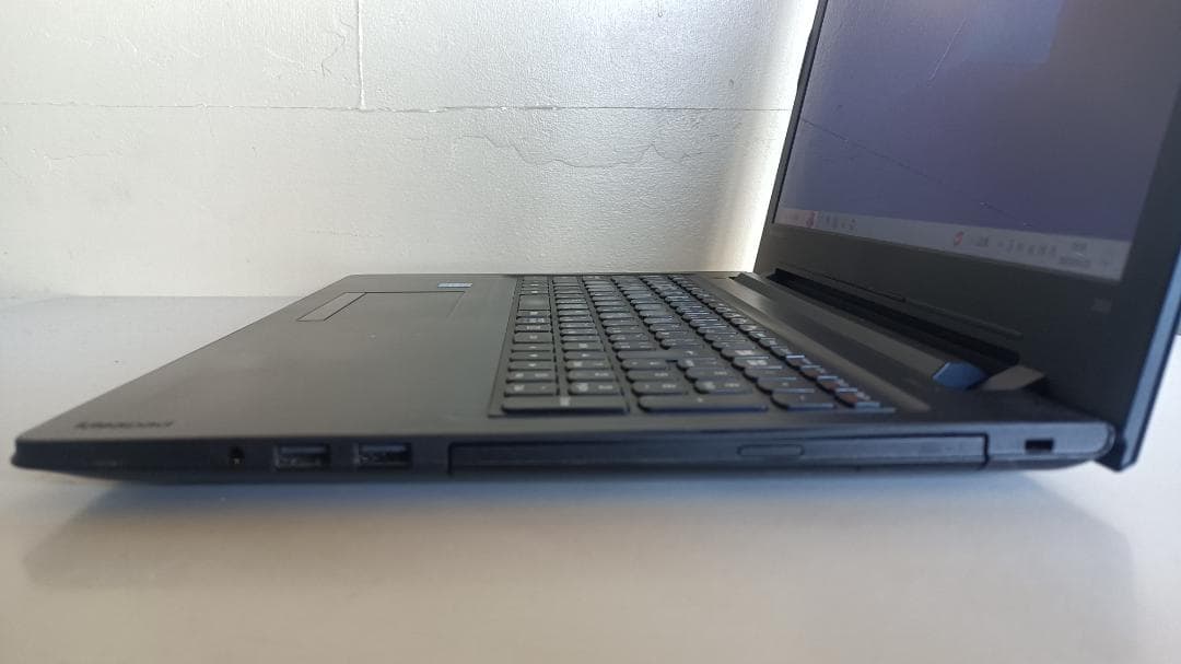 美品ノートパソコン Lenovo SSD office win10pro