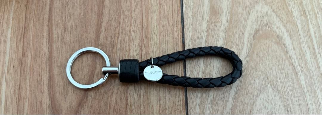 【極美品】BOTTEGA VENETA キーリング　ブラック