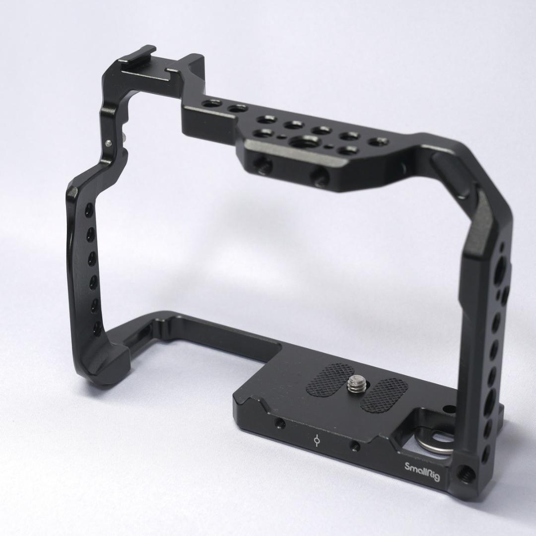 ●LUMIX DC-GH5M2 ボディ（Smallrig ケージ付き）