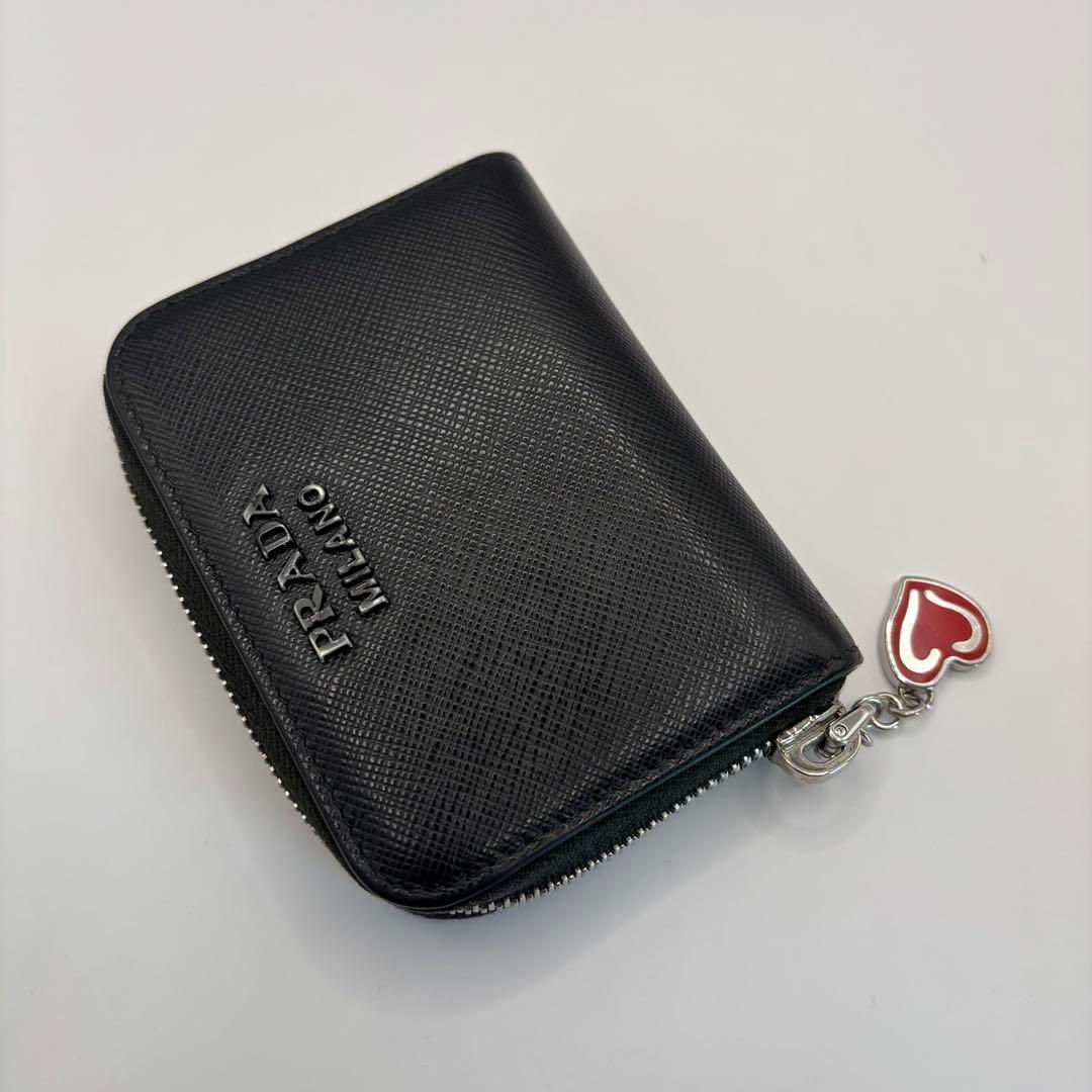PRADA パース　ブラック　1MM268 ハート　SAFFIANO