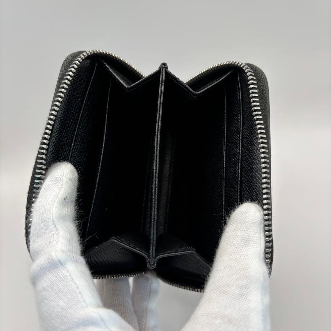 PRADA パース　ブラック　1MM268 ハート　SAFFIANO