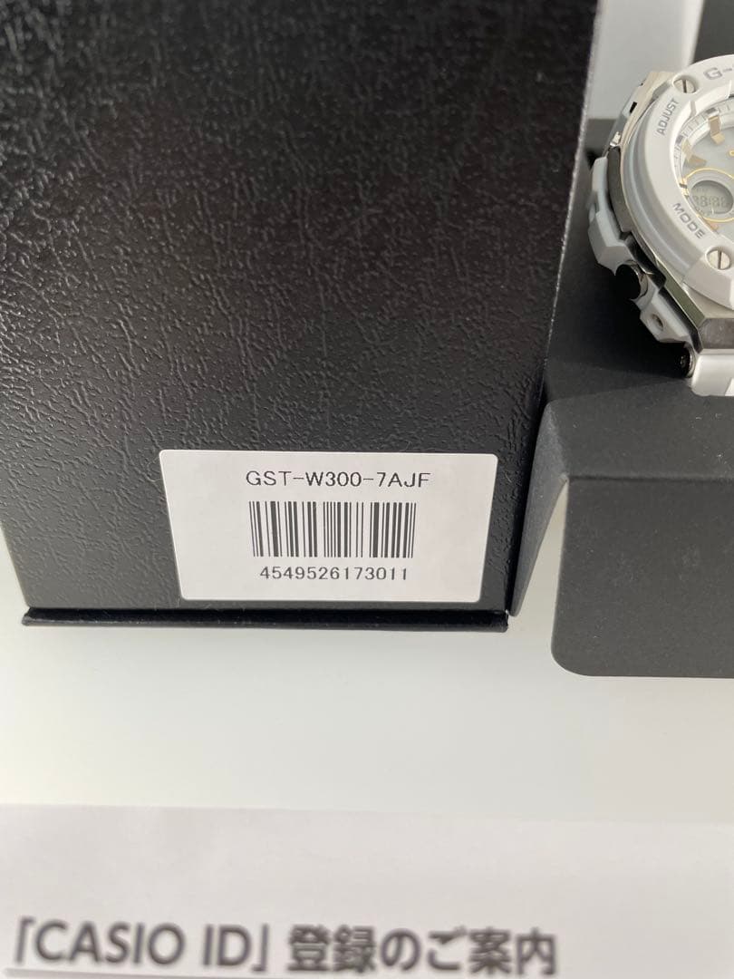 カシオ G-SHOCK GST-W300