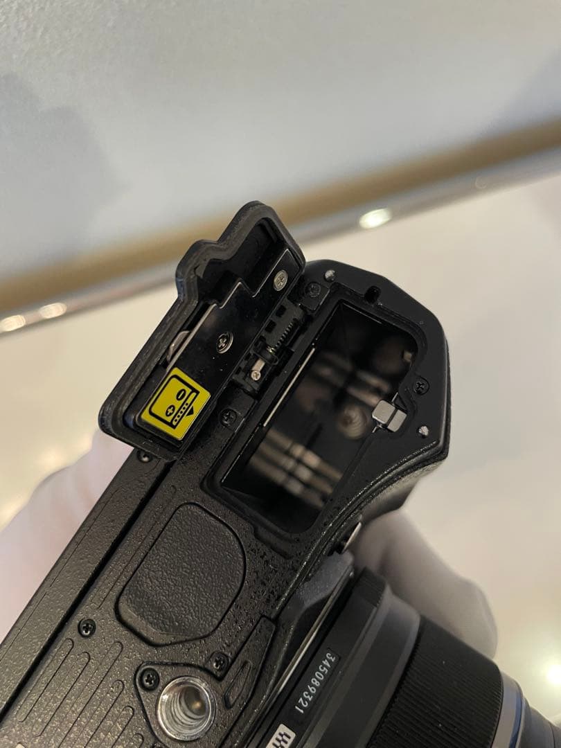 OLYMPUS ミラーレス一眼カメラ OM-D E-M5 MarkII