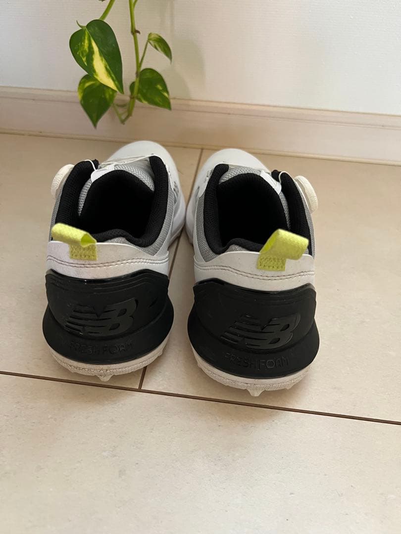 new balance ゴルフシューズ ホワイト