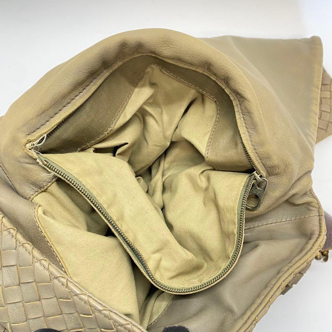 ボッテガヴェネタ ショルダーバッグ カーキ イントレチャート メッセンジャー