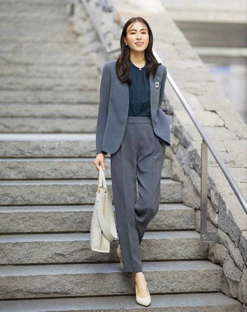 プラステ　トリアセブレンド　パンツスーツ　ノーカラージャケット　セットアップ