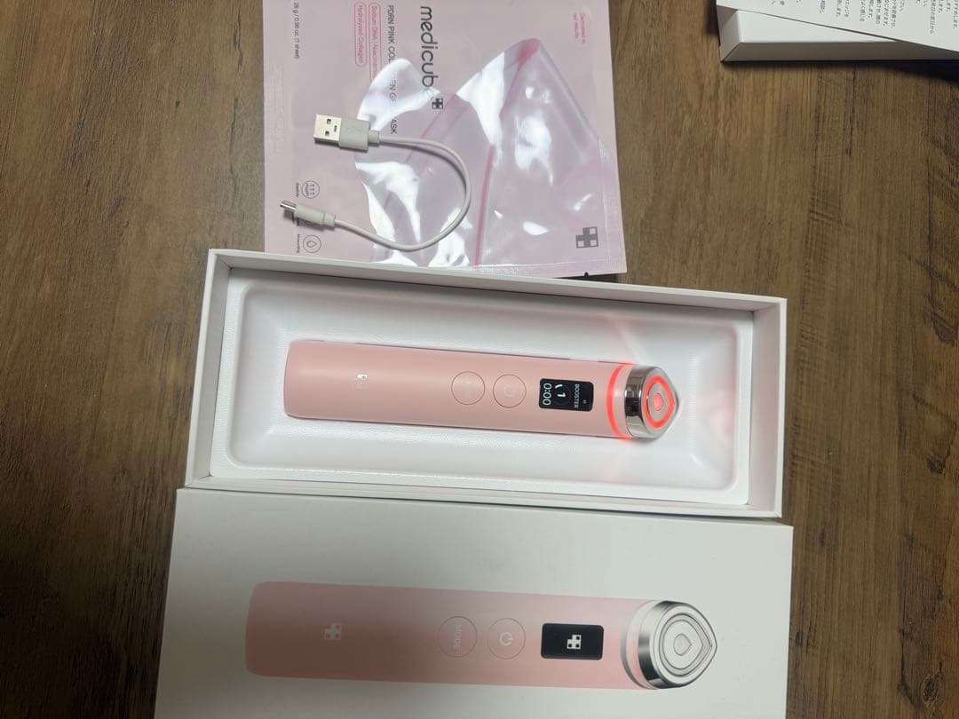 【24時間以内発送】BOOSTER PRO 美顔器 ピンク⭐︎おまけ付き⭐︎