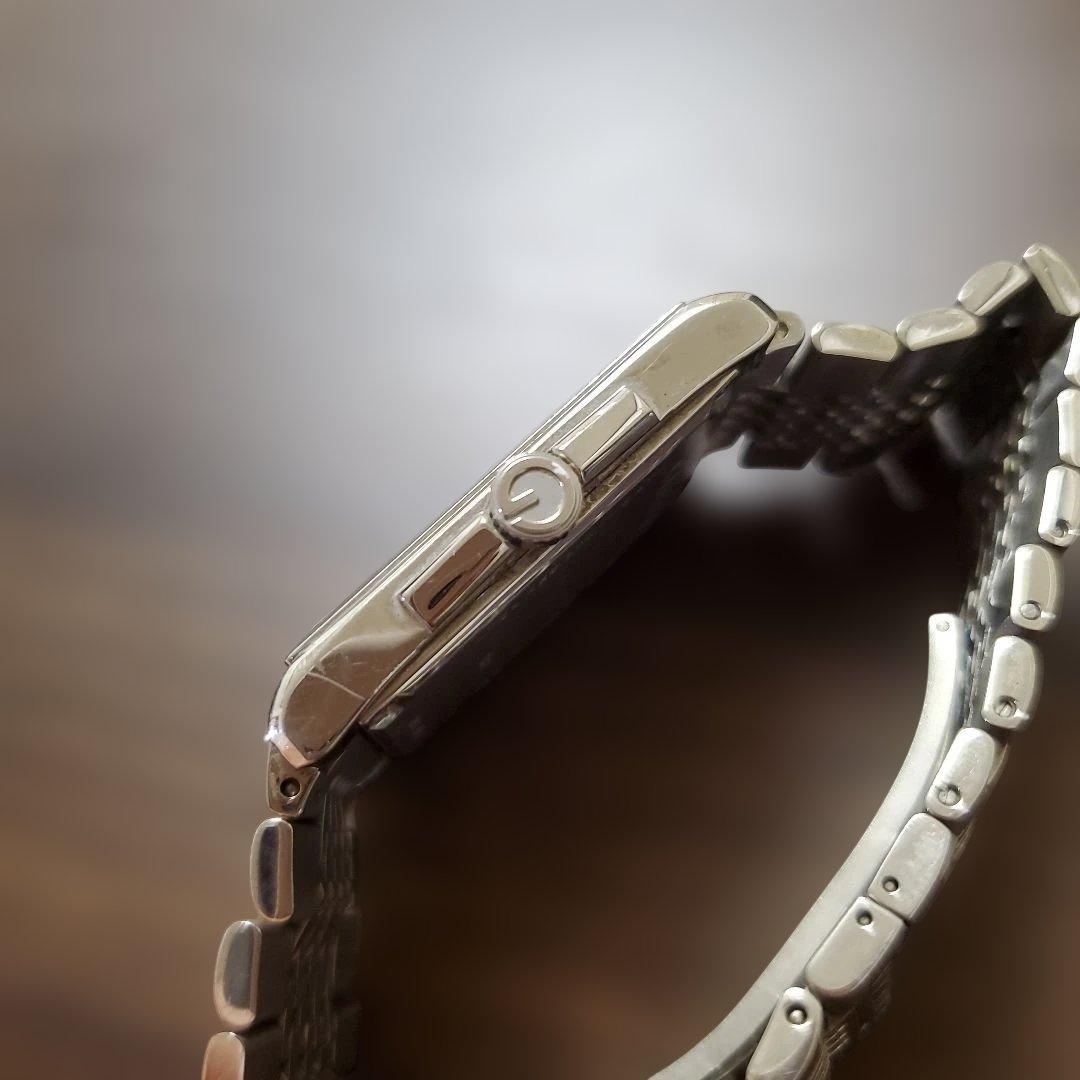 GUCCI スクエア型 時計