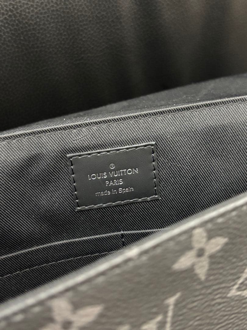 LOUIS VUITTON ルイヴィトン　メッセンジャー　モノグラム　黒