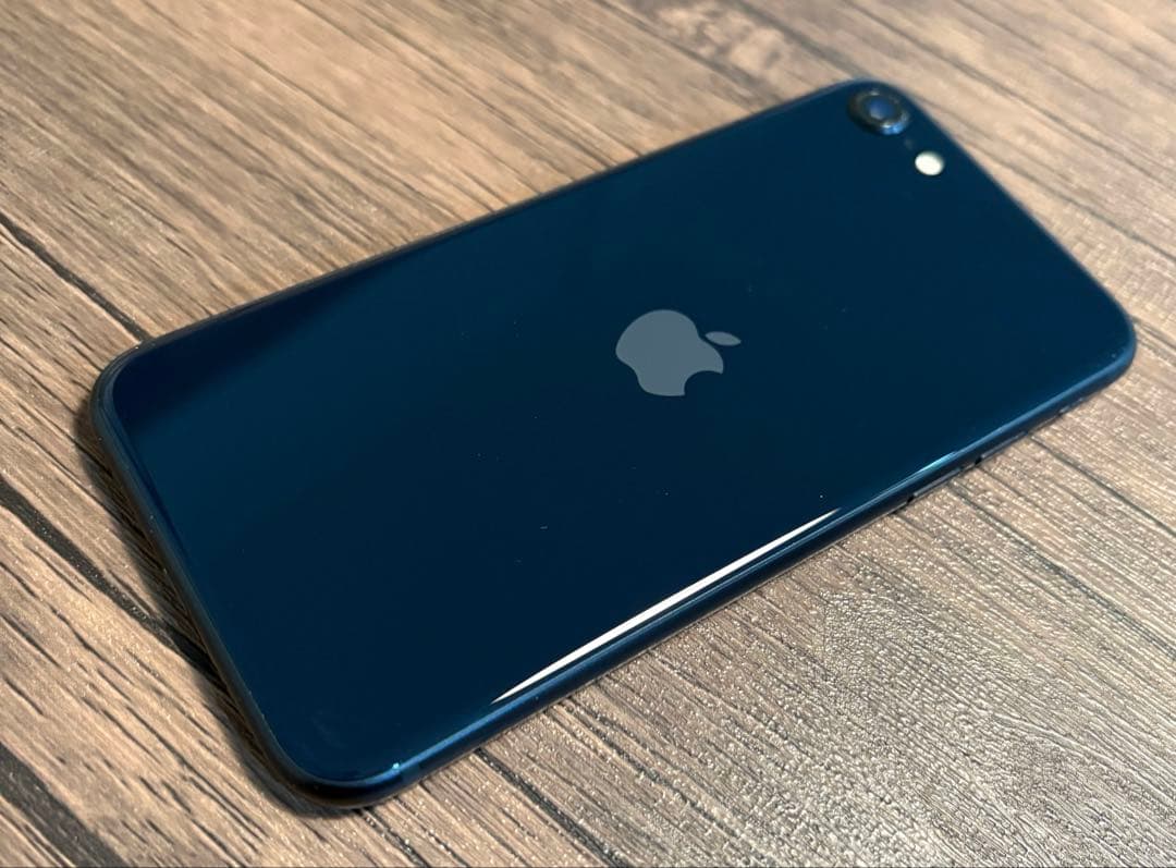 Apple iPhone SE(第3世代) 64GB