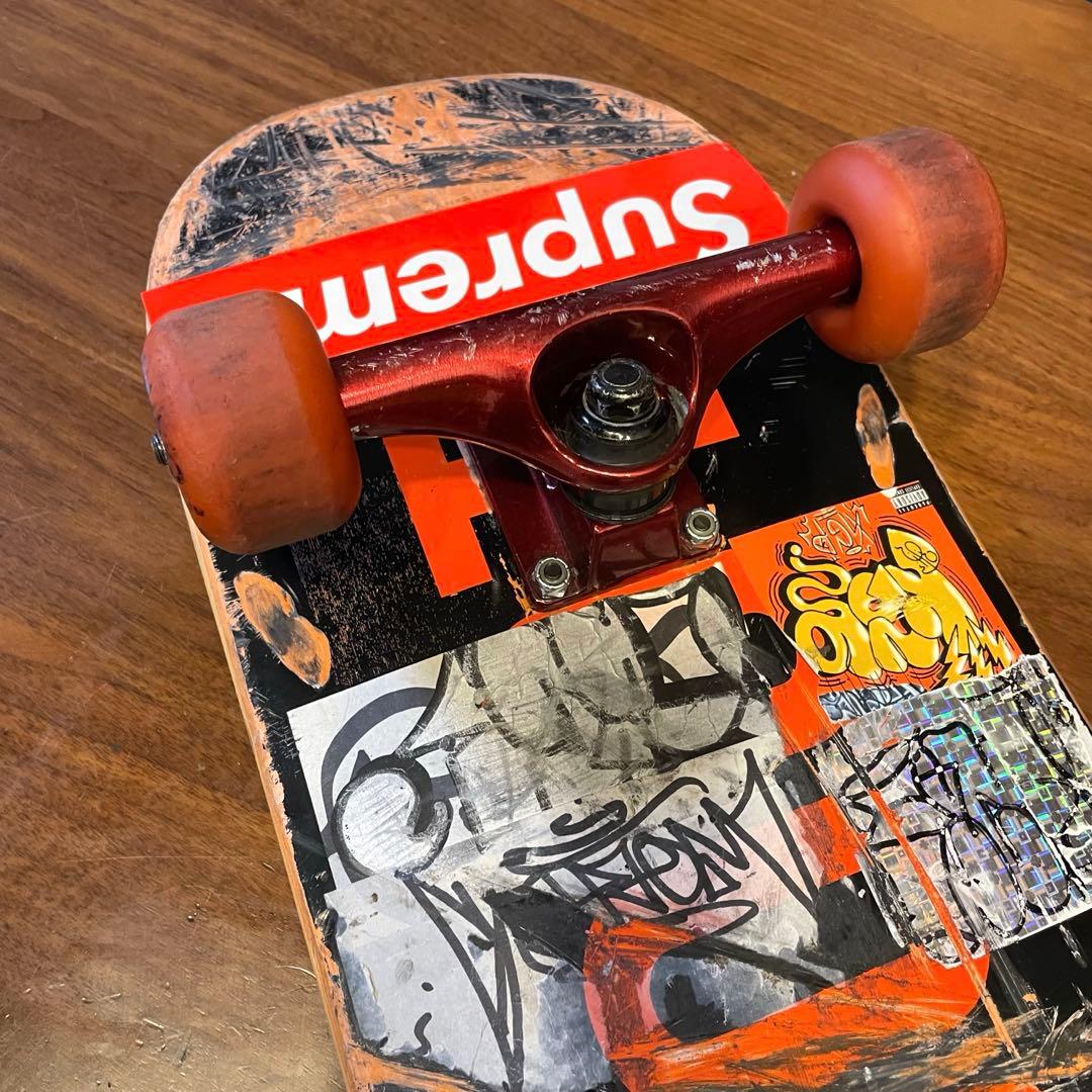 タイトブース　スケボー　コンプリート　スケートボード　スピットファイア　8インチ