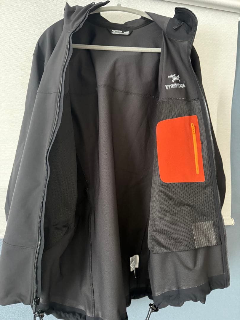 ARC’TERYX ジャケット　ブラック　GAMMA LT HOODY