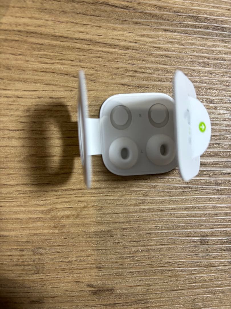 AirPods Pro 本体/充電器/アイアンマンケース付