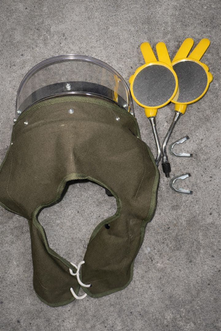 風防　旧車　モンキーエイプDAX等に　ロケットカウル