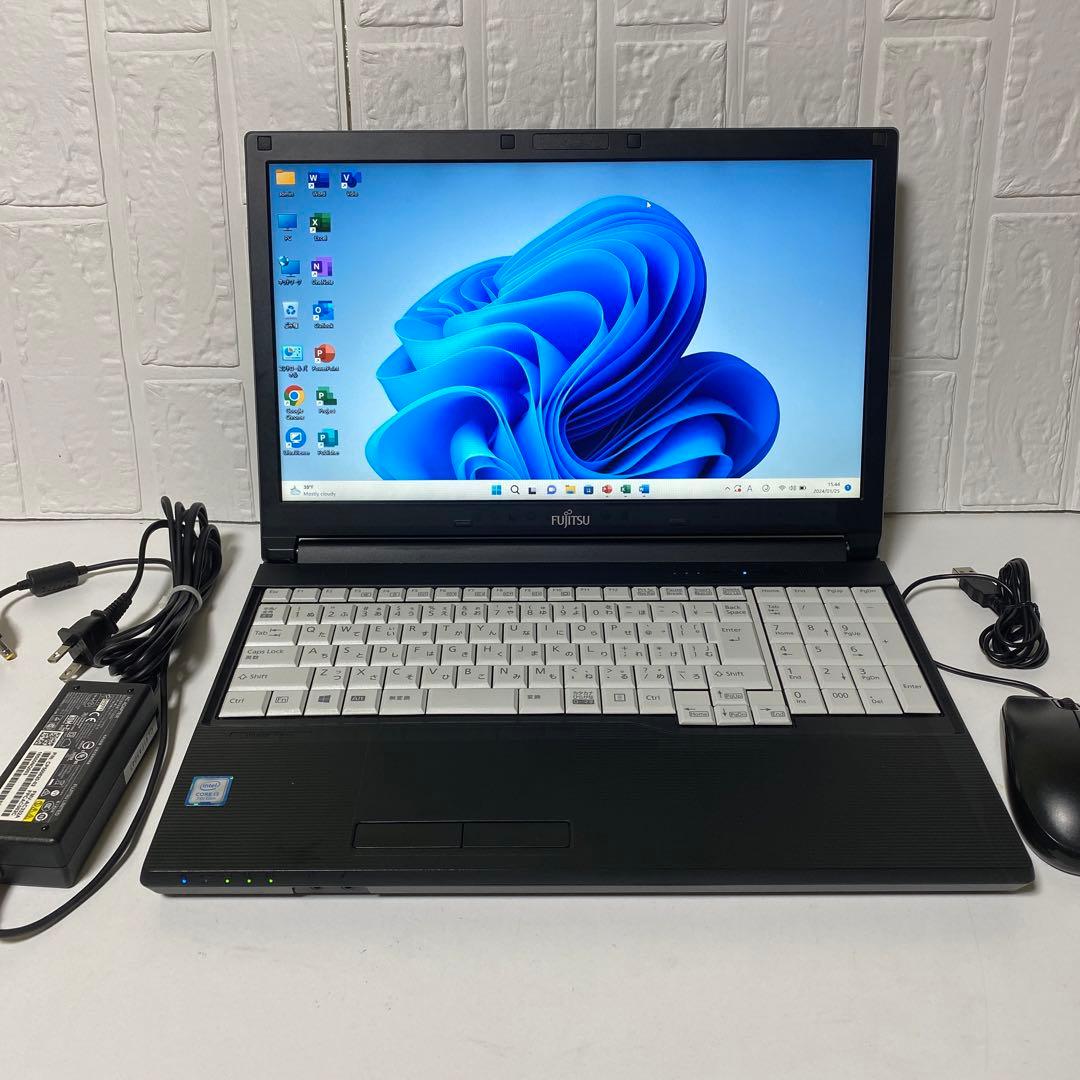 美品　Windows11 オフィス付き　マウス付き　FUJITSUノートパソコン