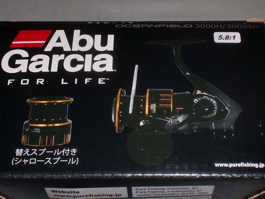 Ａｂｕ　オーシャンフィールド『３０００Ｈ／３０００ＳＨ』浅溝スプール付き　新品