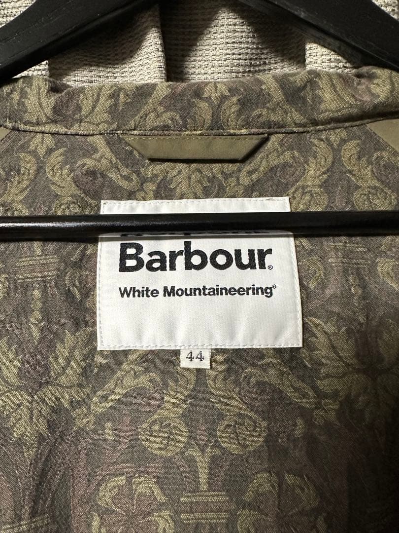 【レア】ホワイトマウンテニアリング×バブアー HIKING JACKET カーキ