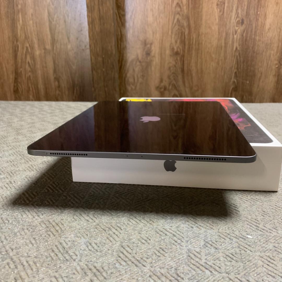 K775 Apple iPad Pro 12.9インチ 第3世代 256GB