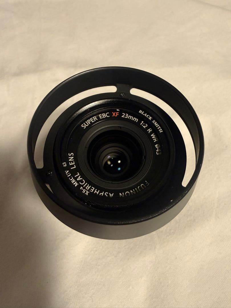 Fujifilm XF 23mm F2 R WR レンズフード付き