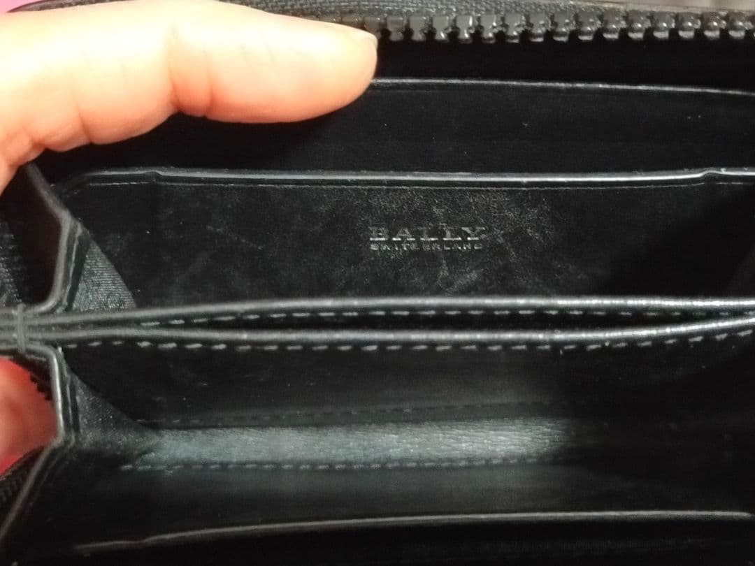 BALLY ケース 　希少赤白ライン　小銭入れ　メンズ　箱あり