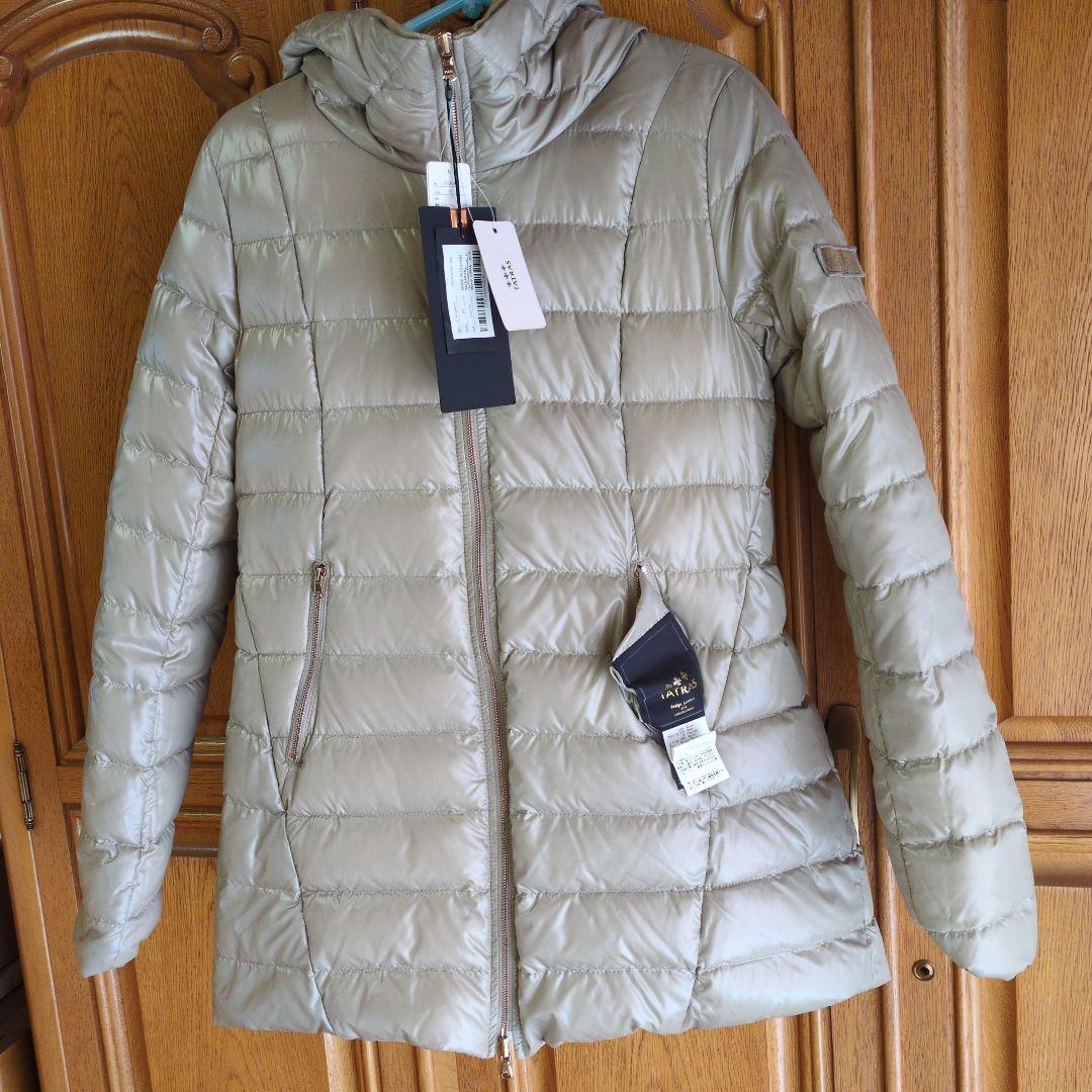 【TATRAS 】タトラス　ベージュ Mサイズ　ダウン未使用タグ付き