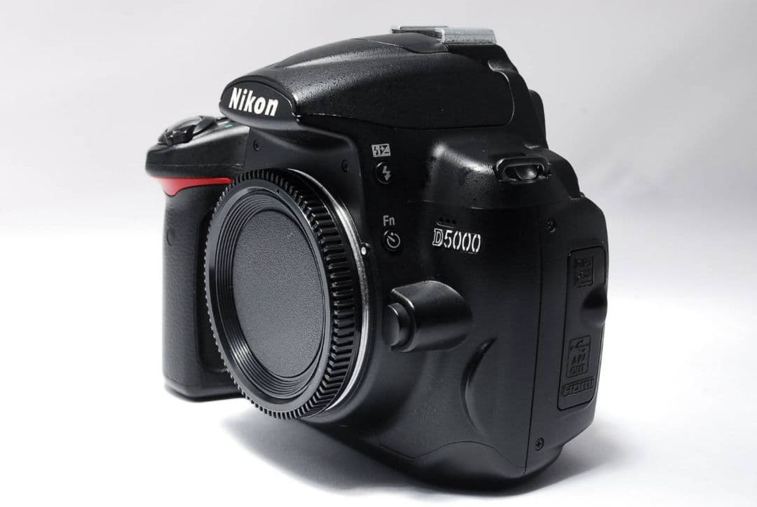 ♥すぐ使える♥Nikon D5000♥ 手ブレ補正＆AF対応 標準レンズセット