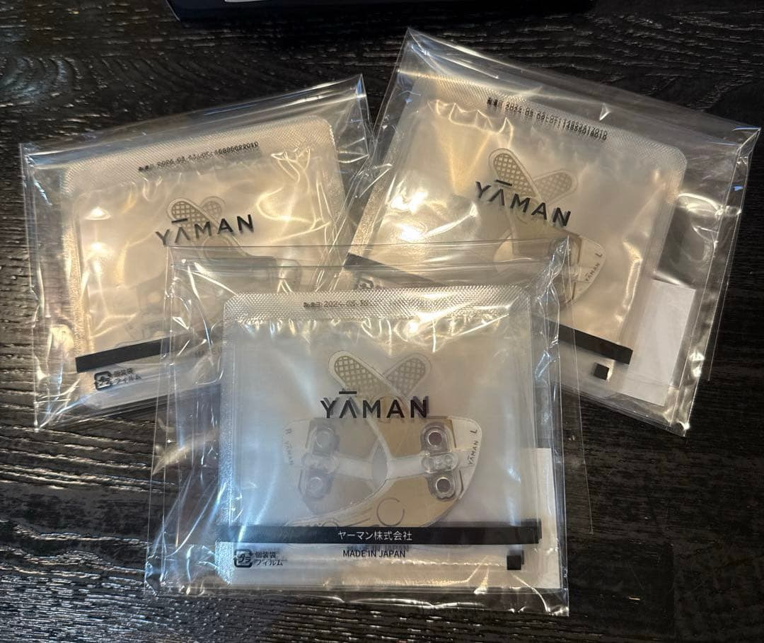 YA-MAN新品未使用 デザインリフトモア＆目元シート 3セット×3袋＋2セット