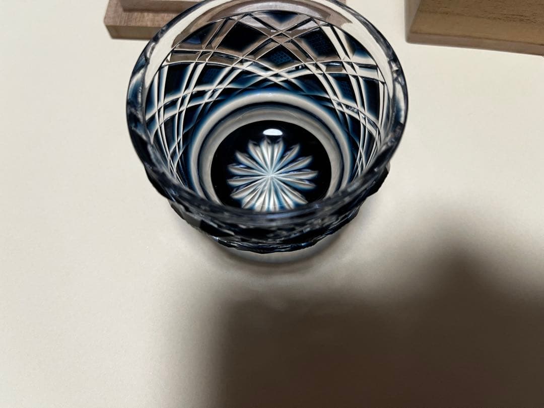 再値下げ‼️【未使用】尚古集成館監修、薩摩切子猪口、刻印入り、人気の藍