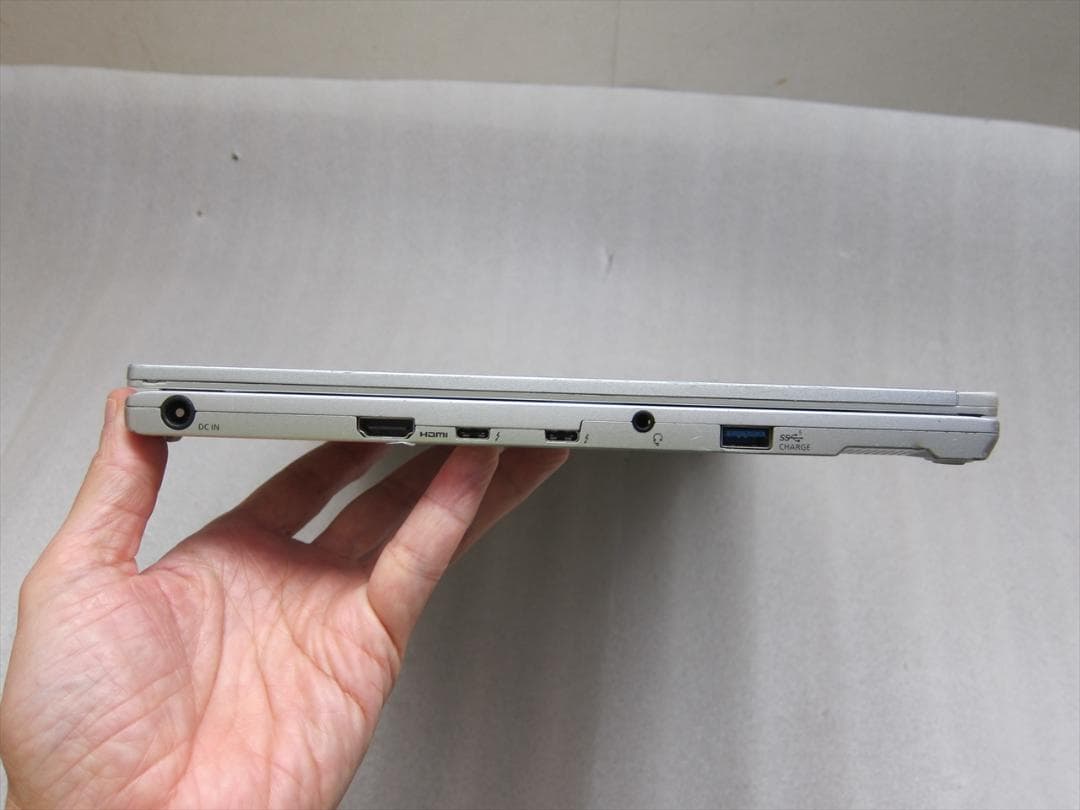 パナソニック11世代Core i5/16G/SSD256G/14型タッチパネル