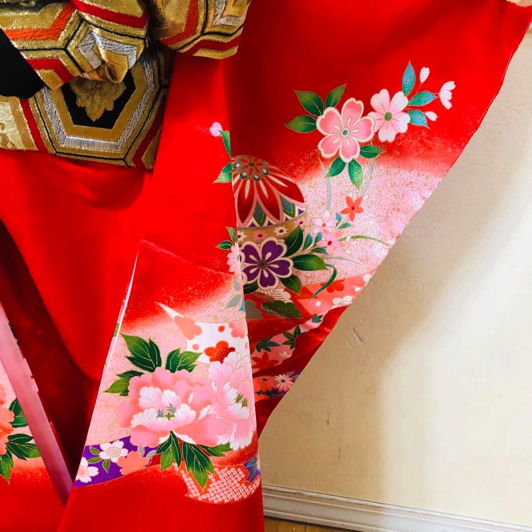 七五三七歳未使用着物‼️人気赤地暈し⭐︎手毬花々煌びやか際立つ⭐︎安心フルセット