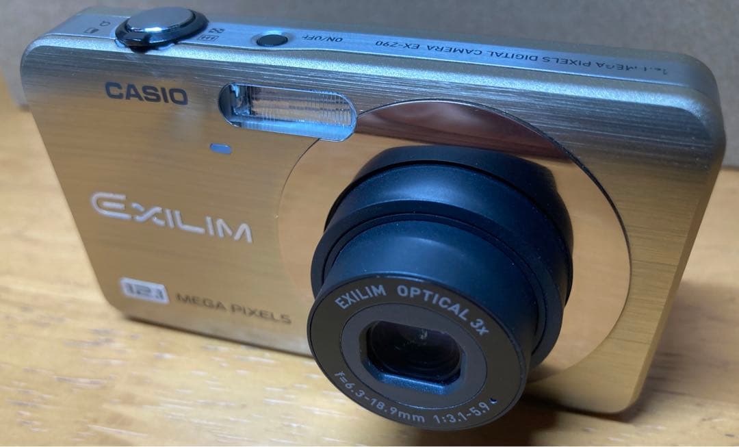 ★CASIO EXILIM EX-Z90 軽量102g 金 オールド コンデジ