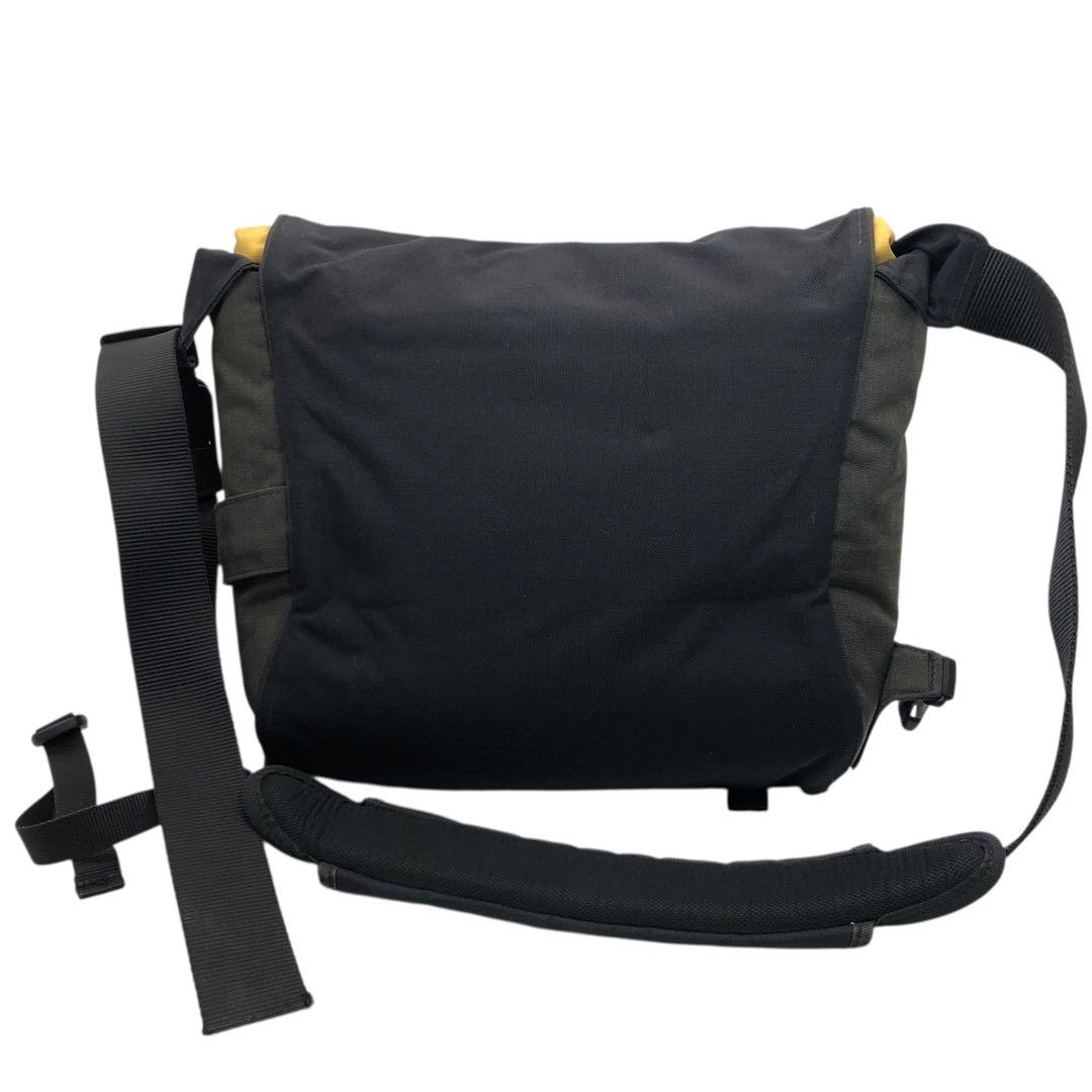 CRUMPLER クランプラー メッセンジャーバッグ 黒 大容量 斜め掛け ロゴ
