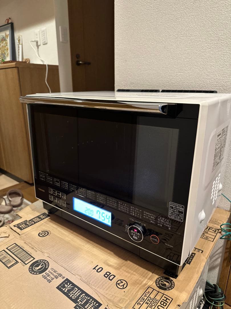 東芝過熱水蒸気石窯オーブンレンジ 　ER-SD3000(W) 2020年製