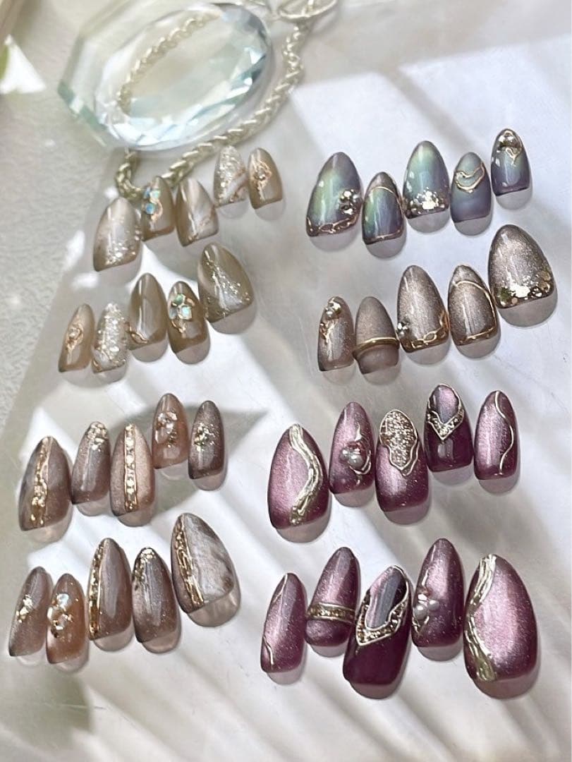 【専用】オーダーネイルチップ　ハンドメイドネイルチップ　4点