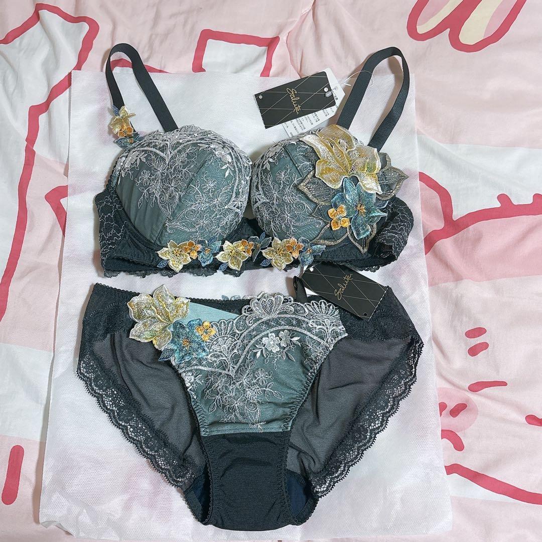 ★未使用品★E70 WACOAL サルート ブラ&ショーツ ダークブルー(LB)