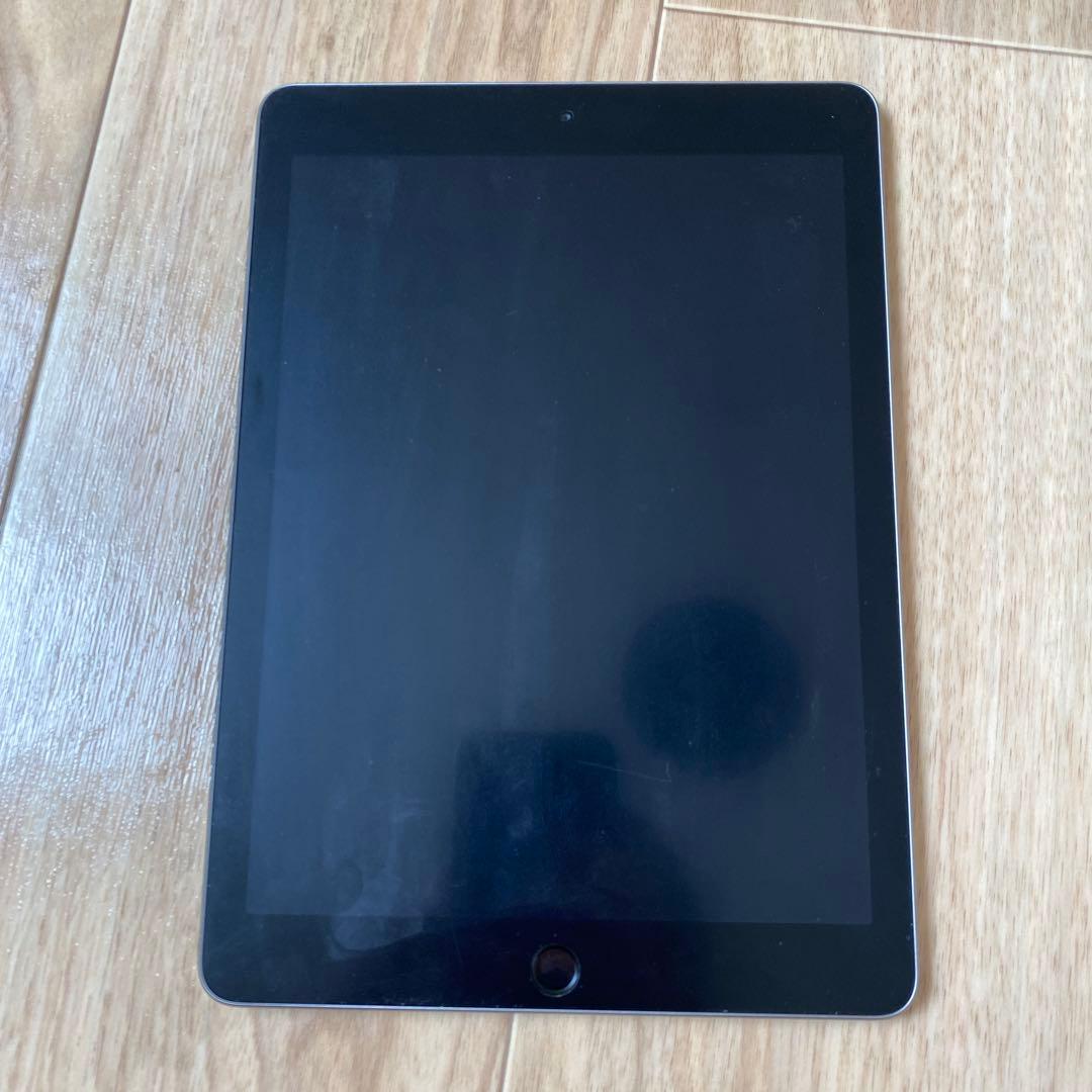 Apple iPad（第6世代）Wi-Fiモデル 128GB スペースグレイ