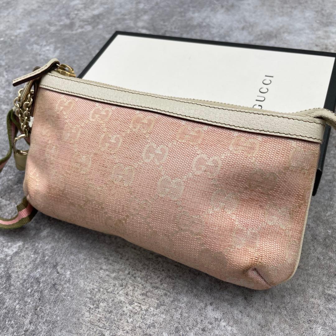 GUCCI グッチ　ポーチ　ピンク　GG総柄　チャーム付き　キャンバス