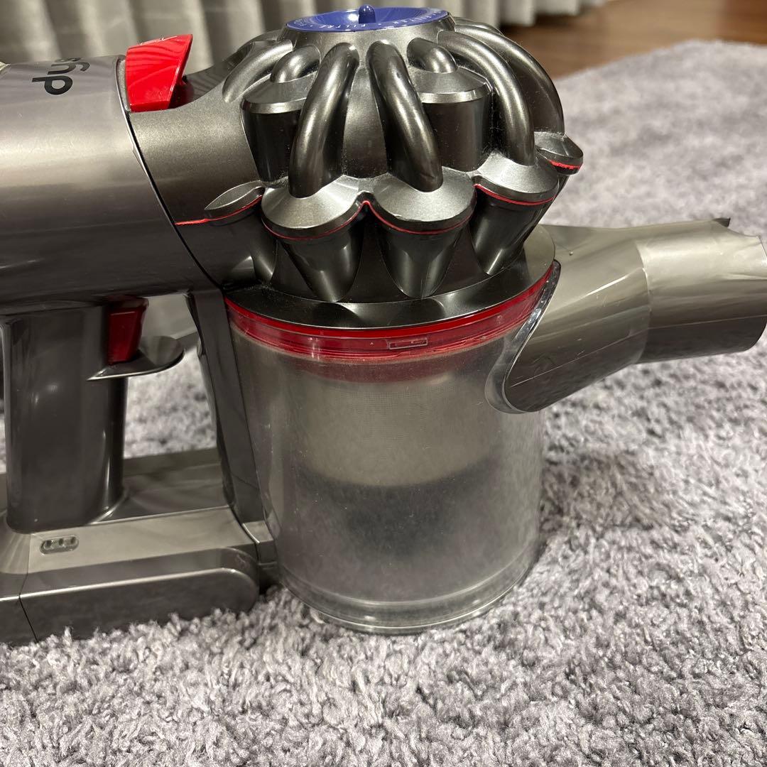 Dyson v8 fluffy+ 本体 各種アタッチメント付き