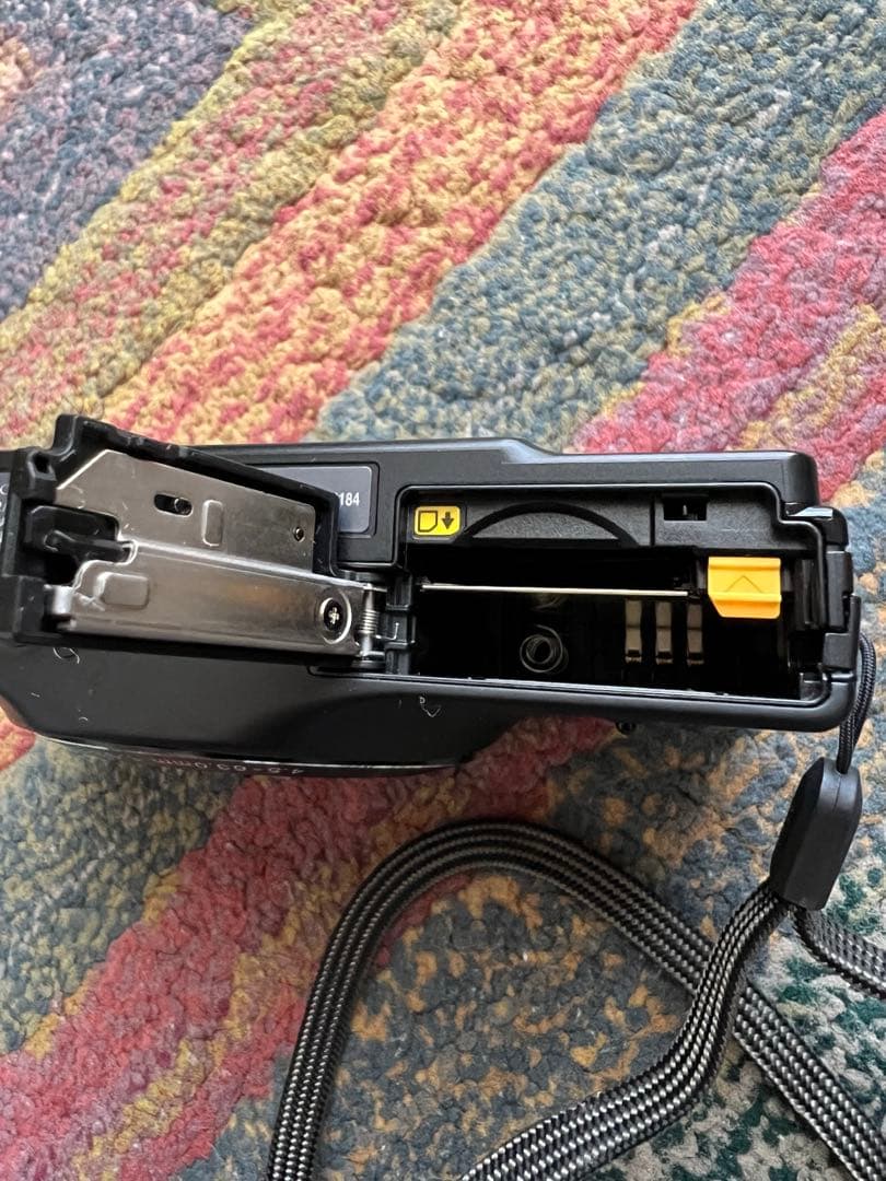 【連休SALE】【Nikon】COOLPIX S8200 黒 デジタルカメラ