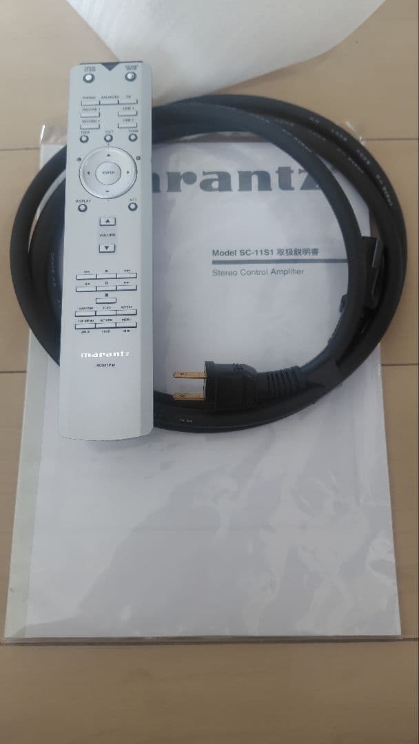 marantz マランツ プリアンプ SC-11S1です。