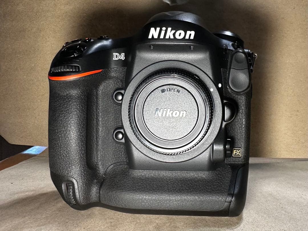 【美品】Nikon D4 CFカード付き【最終値下げ】
