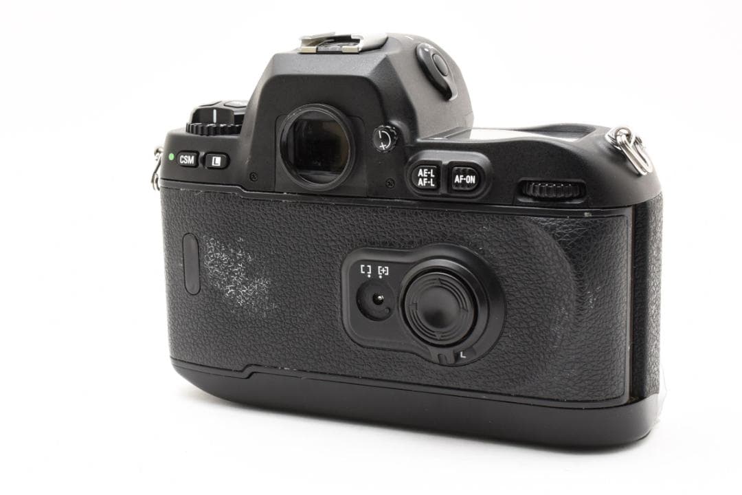 ニコン　Nikon F100 フィルムカメラボディ①