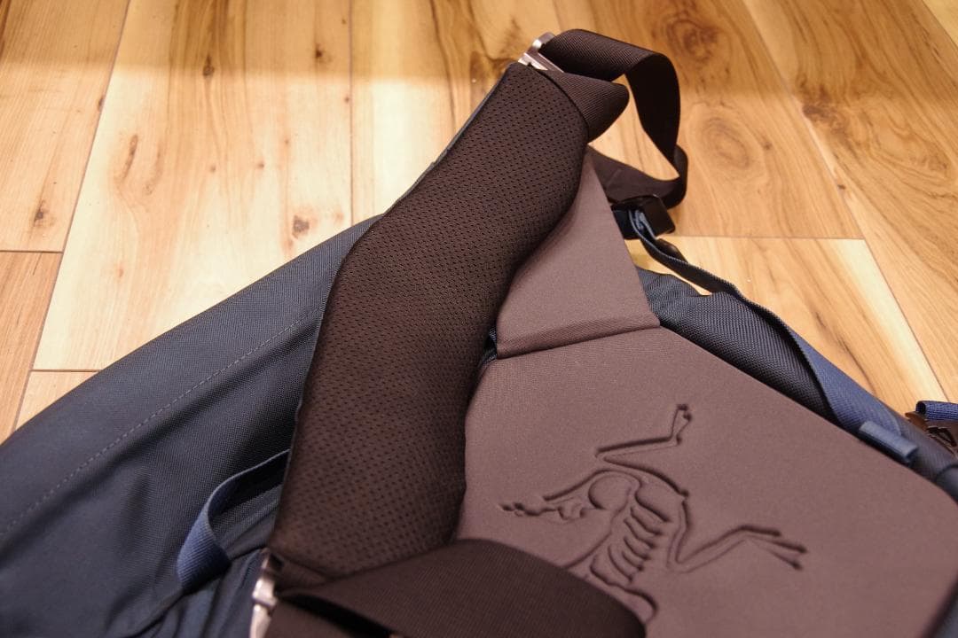 【廃盤】 Arc'teryx アークテリクス ミストラル8