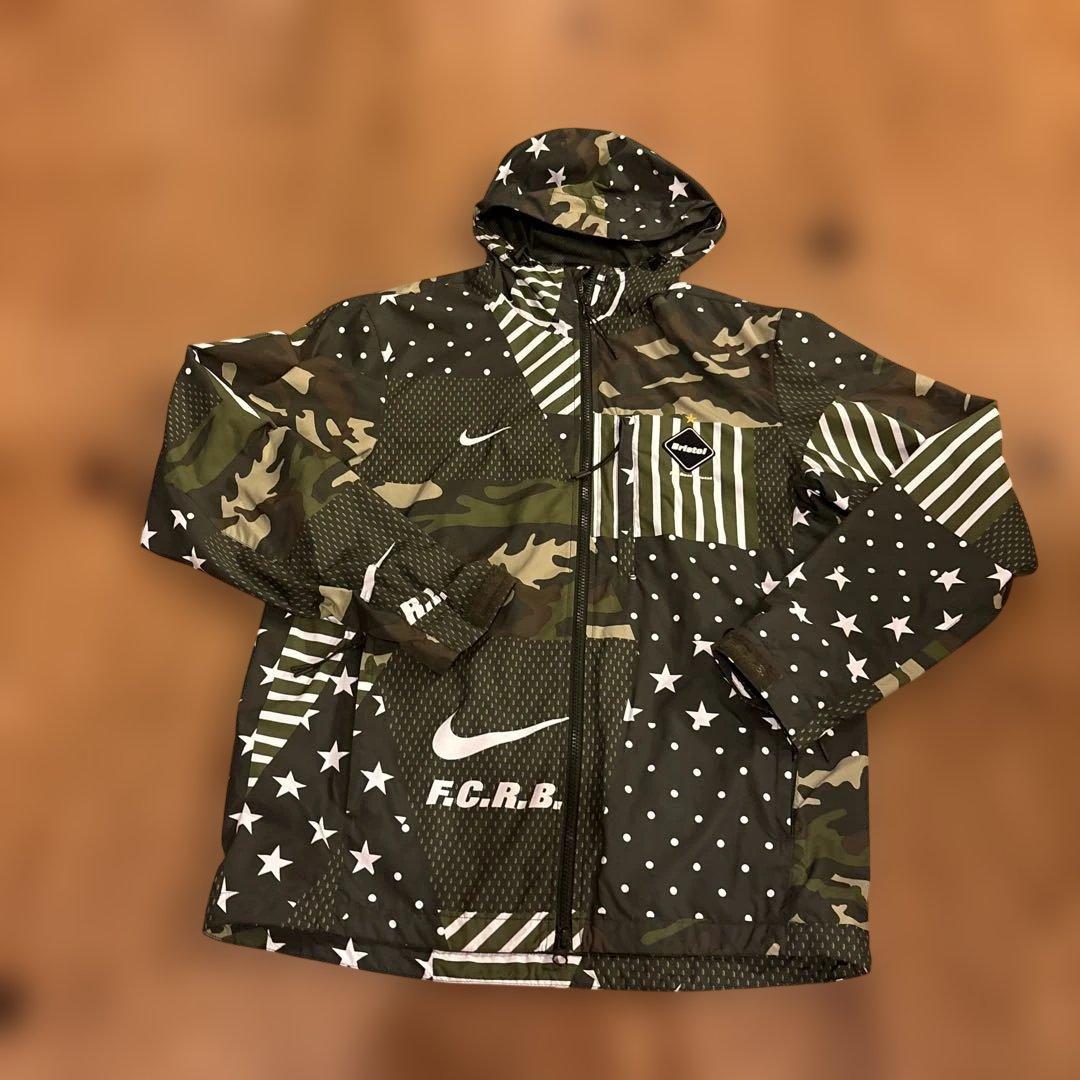 NIKE F.C.R.B ナイロンジャケット　M 迷彩柄　カモフラ　NIKE 星