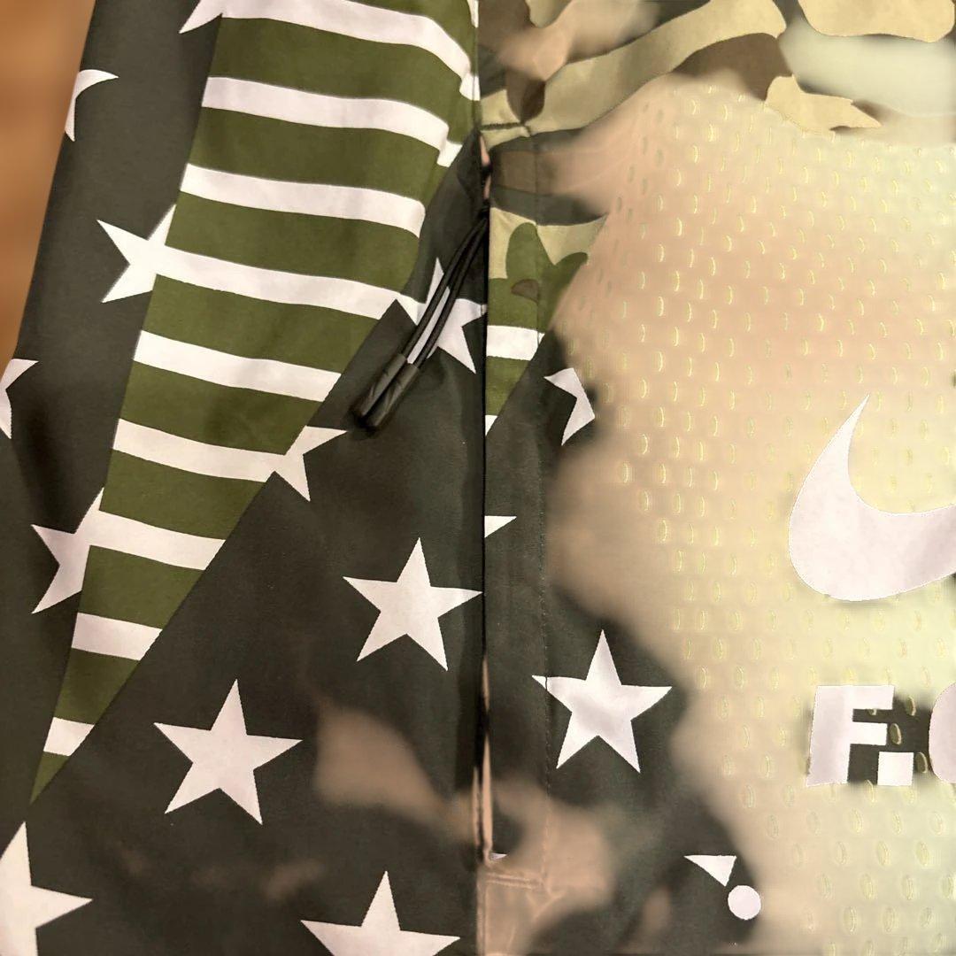 NIKE F.C.R.B ナイロンジャケット　M 迷彩柄　カモフラ　NIKE 星