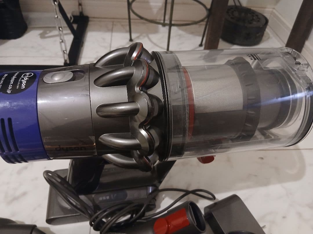 よ*ー様 Dyson V10 SV12 本体一式 動作品 アタッチメント多数